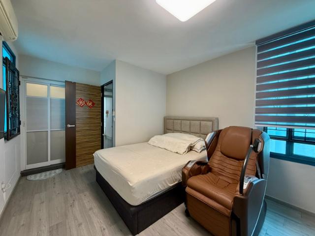 191 Punggol Central HDB Apartment For Sale, $880,000, 3 Bed 2 Bath 1,377 sqft $639.00 psf