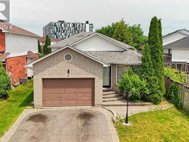 1922 Dalhousie Crescent, Oshawa, ON, L1G 8C3 house for sale | Listing ID E13505 | Royal LePage