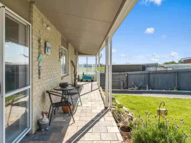 192 Pukehina Parade, Pukehina, Western Bay Of Plenty