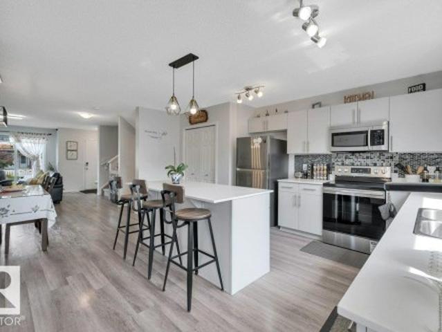1930 Avenue Nw, Edmonton, AB, T6M 1K9 house for sale | Listing ID E4499 | Royal LePage