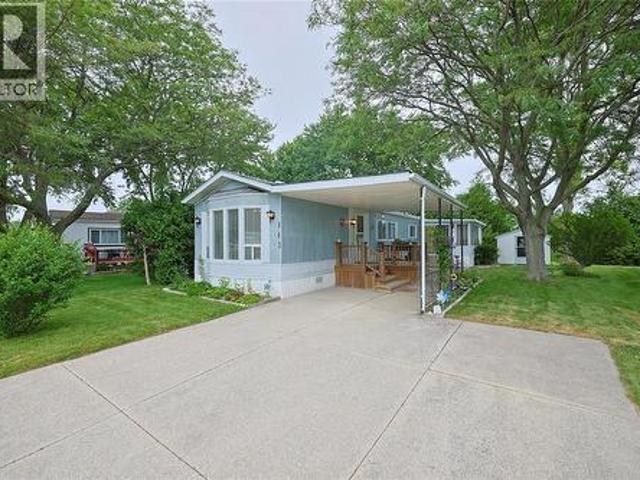 1940 London Line Unit# 143, Sarnia, ON, N7W 1B5 house for sale | Listing ID 26017 | Royal LePage