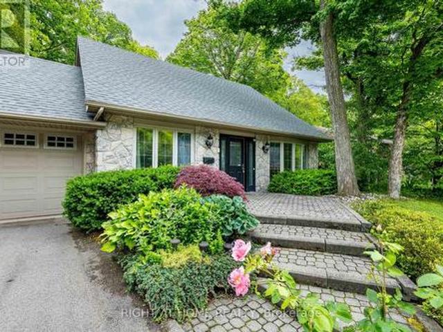 1941 Four Seasons Drive, Burlington, ON, L7P 2Y3 house for sale | Listing ID W13561 | Royal LePage