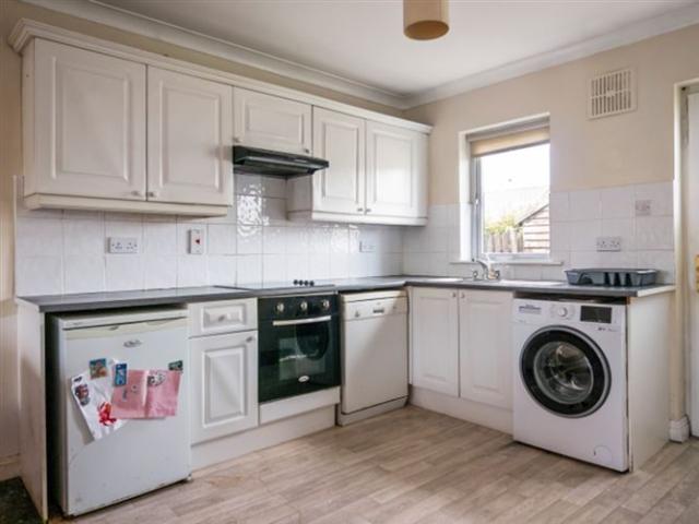 195,000 | 38 Riverchapel View, Riverchapel, Ardamine, Co. Wexford DNG Pierce Properties Auctioneers & Letting Agents 5011 MyHome. Ie Residential