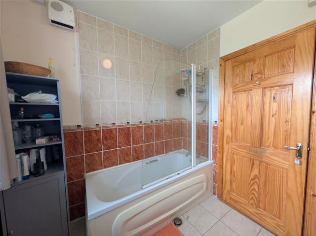 195,000 | 44 Barr Na Trimoige, Kilkelly, Co. Mayo Sherry FitzGerald Hanley 5011 MyHome. Ie Residential