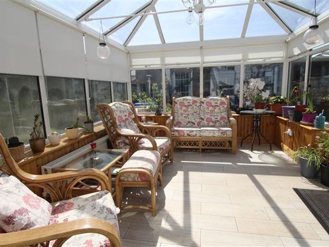 195,000 | 44 Templemichael Tce. Longford, Farrell Brothers 4995 MyHome. Ie Residential