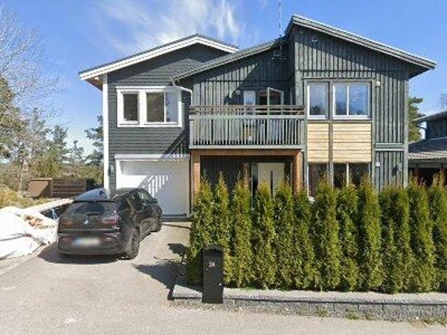 195 m2 lägenhet uthyres i Österåker