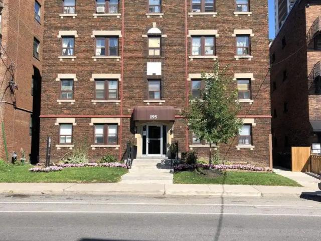 195 Vaughan Road