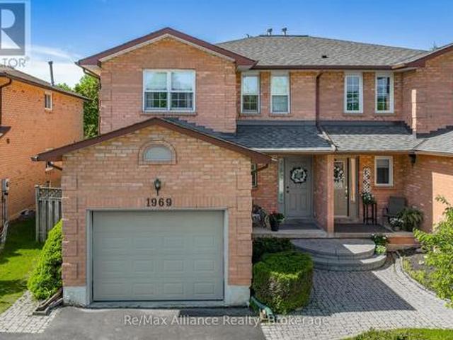 1969 Glenada Crescent, Oakville Wc Wedgewood Creek, ON, L6H 4M8 house for sale | Listing ID W13208 | Royal LePage
