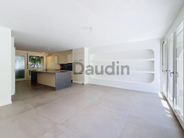 196 m²