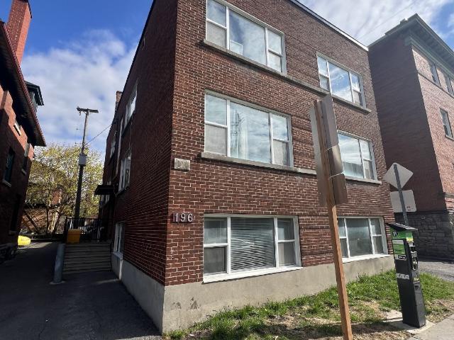 196 Waverley Street 5 Ottawa, ON K2P 0V6