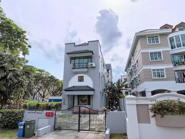 196 tembeling road Detached House Room Rental, $2,249, 1 Bed 1 Bath 300 sqft $7.50 psf