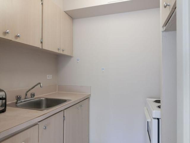 1975 Maisonneuve Blvd West