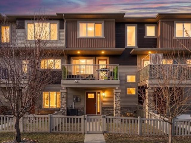 1975 A Avenue, Edmonton, AB, T6M 0W9 house for sale | Listing ID E4485 | Royal LePage