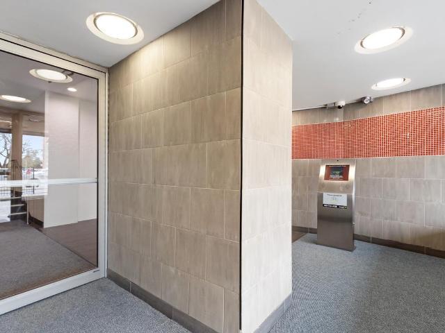 1975 St. Laurent Boulevard 2 Bedroom Apartment for Rent at 1975 St. Laurent Blvd, Ottawa, ON K1G 3S7 Hawthorne Meadows