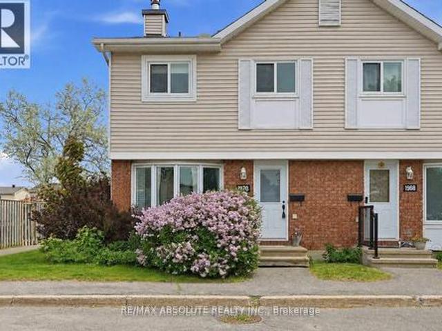 1970 Colorado Lane, Ottawa, ON, K1C 6T9 townhouse for sale | Listing ID X13449 | Royal LePage