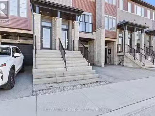 197 30 Time Square Boulevard, Hamilton, ON, L8J 0L8 condo.
