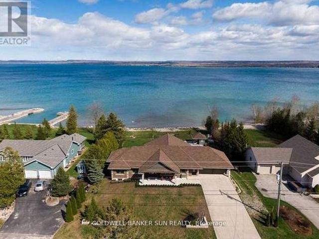 197 Balmy Beach Road, Georgian Bluffs, ON, N4K 5N4 house for sale | Listing ID X12004 | Royal LePage