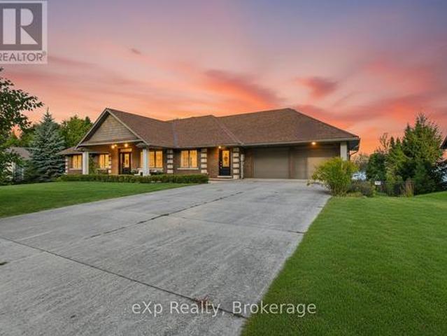 197 Balmy Beach Road, Georgian Bluffs, ON, N4K 5N4 house for sale | Listing ID X13506 | Royal LePage