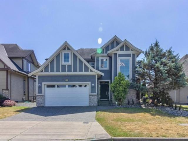 1988 Merlot Boulevard, Abbotsford, BC, V4X 0A6 house for sale | Listing ID R3024 | Royal LePage
