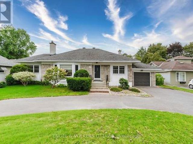 1988 Carling Avenue, Ottawa, ON, K2A 1G1 house for lease | Listing ID X13702 | Royal LePage