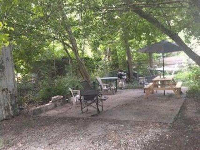 198 Howard Park Avenue 3 Toronto ON M6R 1W1 1 Bedroom Apartment for 1495 month