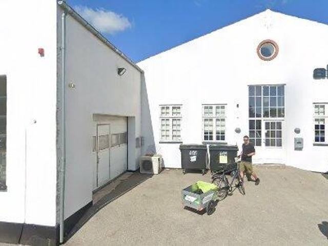198 m2 kontor til leje i Køge