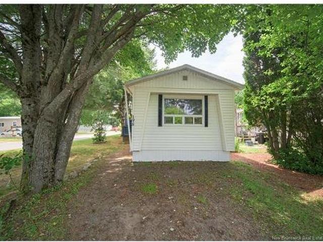 198 Moore St, Lincoln, NB, E3B 8L8 house for sale | Listing ID NB143992 | Royal LePage