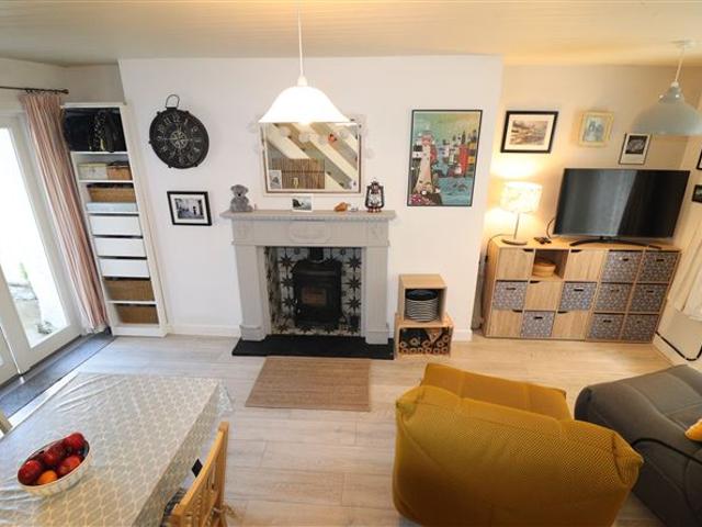 199,000 |'Cobwebs' John Street, Killaloe, Clare Harry Brann Auctioneers & Valuers 5005 MyHome. Ie Residential