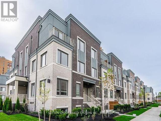 199 10 Lloyd Janes Lane, Toronto, ON, M8V 0J6 townhouse for sale | Listing ID W12174 | Royal LePage