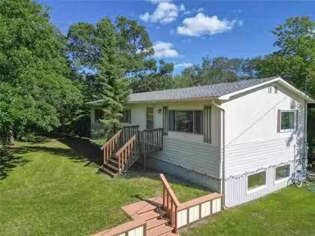 199 Oak Street E, Oak Lake, MB, R0M 1P0 house for sale List.