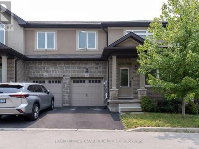 19 421 Kitty Murray Lane, Hamilton, ON, L9G 3K9 house for sale | Listing ID X13594 | Royal LePage