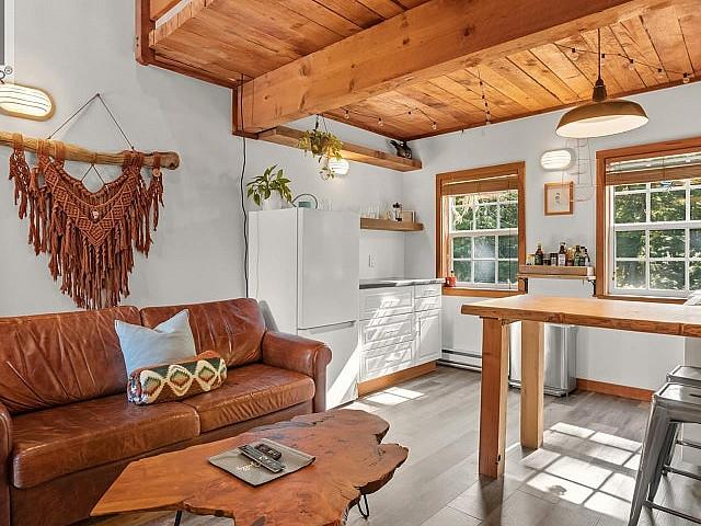19 1002 Peninsula Rd Ucluelet, British Columbia