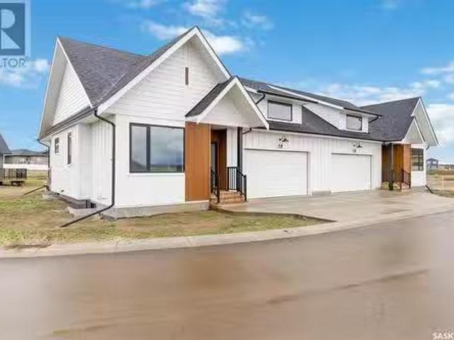 19 105 Hathway Crescent, Saskatoon, SK, S7V 0P5 condo for sa.