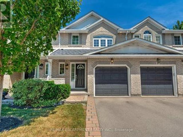 19 2151 Walkers Line, Burlington, ON, L7M 4W1 townhouse for sale | Listing ID W12312 | Royal LePage