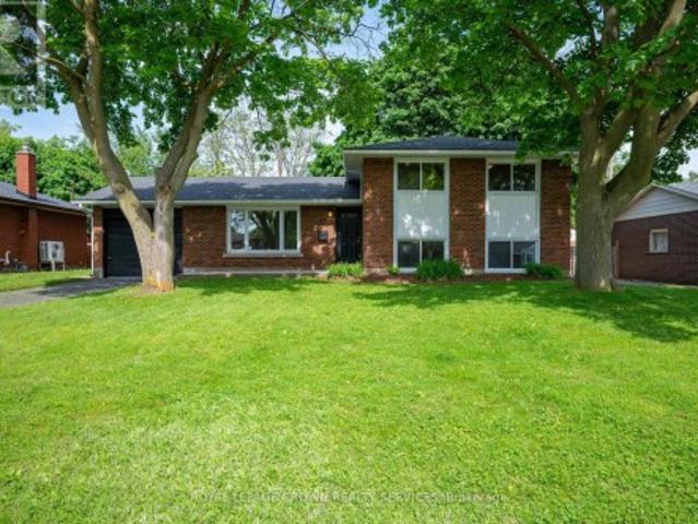 19 Taylor Avenue, Cambridge, ON, N1R 5M1 house for sale | Listing ID X13501 | Royal LePage