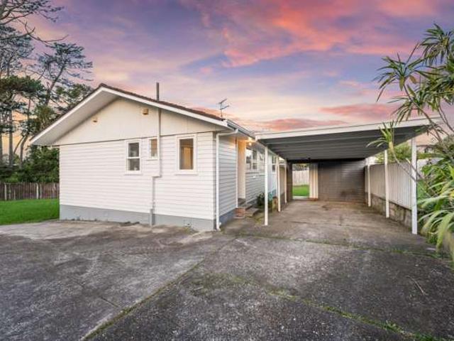 19 Thornlow Street, Glendene, Waitakere City