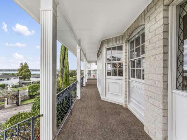 19 Vanessa Crescent, Glendowie, Auckland City