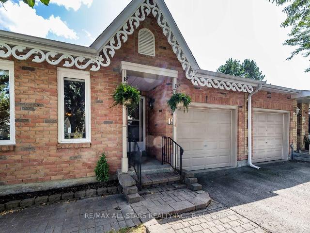 19 Adams Court, Uxbridge | 2+1Beds/3Bath, Townhouse, $699,000 | Condos. Ca