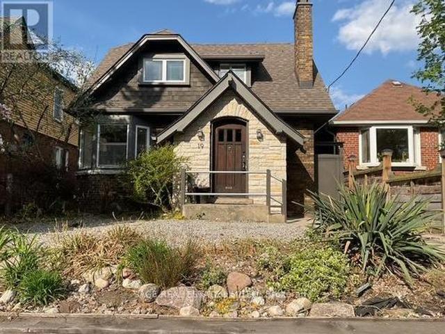 19 Beechwood Drive, Toronto, ON, M4K 3H7 house for lease | Listing ID E13167 | Royal LePage