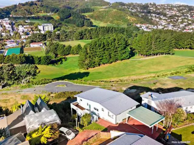 19 Breton Grove, Kingston, Wellington City