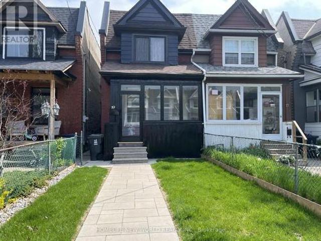 19 Britannia Avenue, Toronto, ON, M6N 3T6 house for sale | Listing ID W13593 | Royal LePage