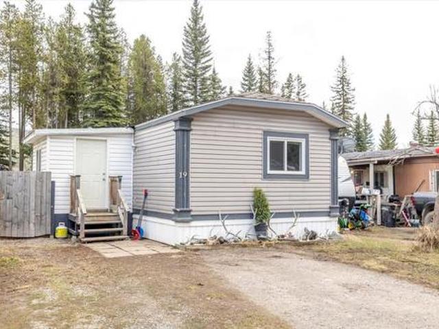 19 Carling Place, Elkford, BC, V0B 1H0 house for sale | Listing ID 10344 | Royal LePage