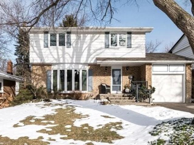 19 Chateau Court