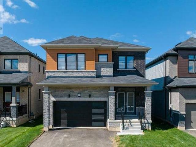19 CHARM Place Thorold Ontario