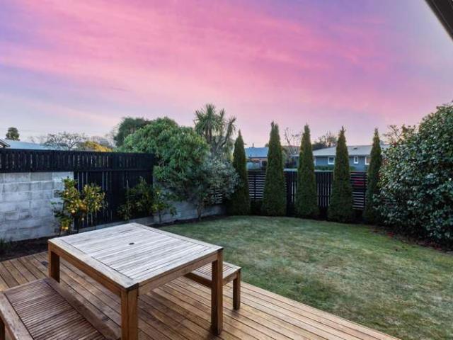 1/9 Chislehurst Place, Bryndwr, Christchurch City