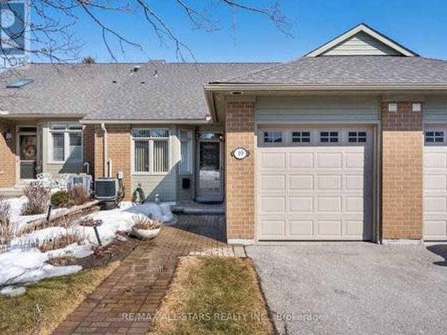 19 Christina Falls Way, Markham, ON, L6E 1B4 townhouse for sale | Listing ID N12017 | Royal LePage
