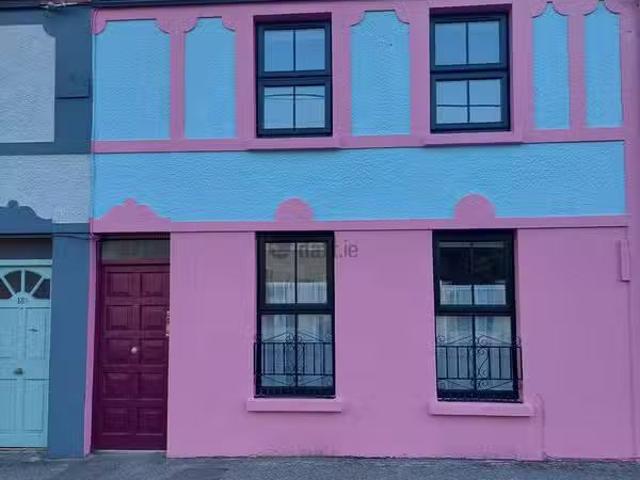 19 Commons Road, Cork, Farranree, Co. Cork is for rent