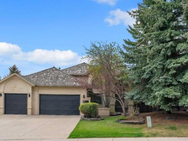 19 Coach Gate Way Sw, Calgary, AB, T3H 1L7 house for sale | Listing ID A2314 | Royal LePage