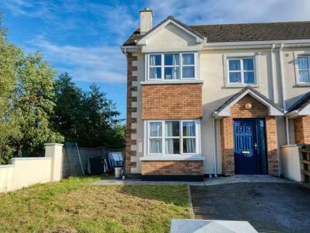 19 Curragh Rua, Lanesborough, Co. Longford, N39FX24 is for sale