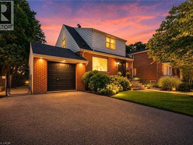 19 East 34Th Street, Hamilton, ON, L8V 3W2 house for sale | Listing ID 40847 | Royal LePage